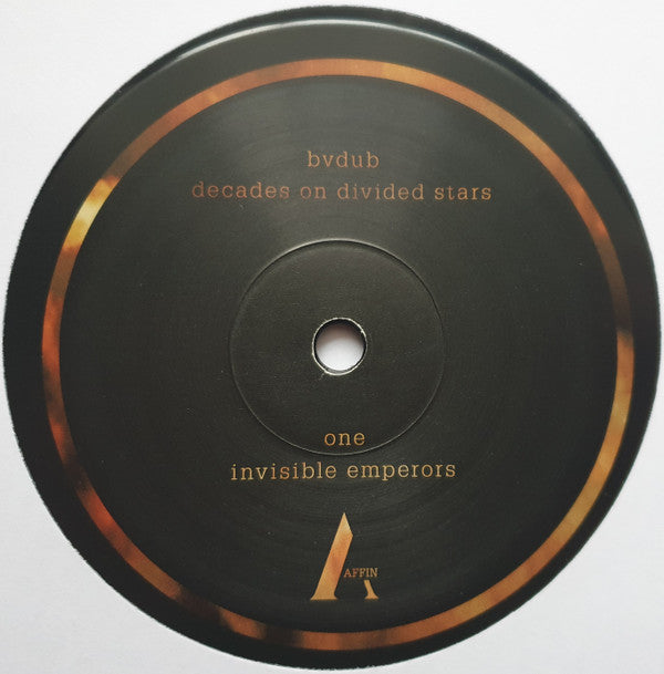 Decades On Divided Stars | Mint (M) Mint (M)