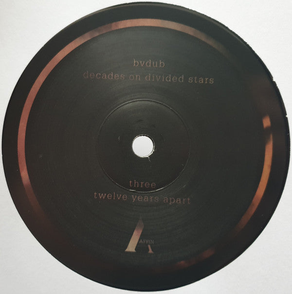 Decades On Divided Stars | Mint (M) Mint (M)