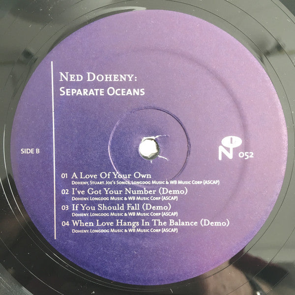 Separate Oceans | Mint (M) Mint (M)