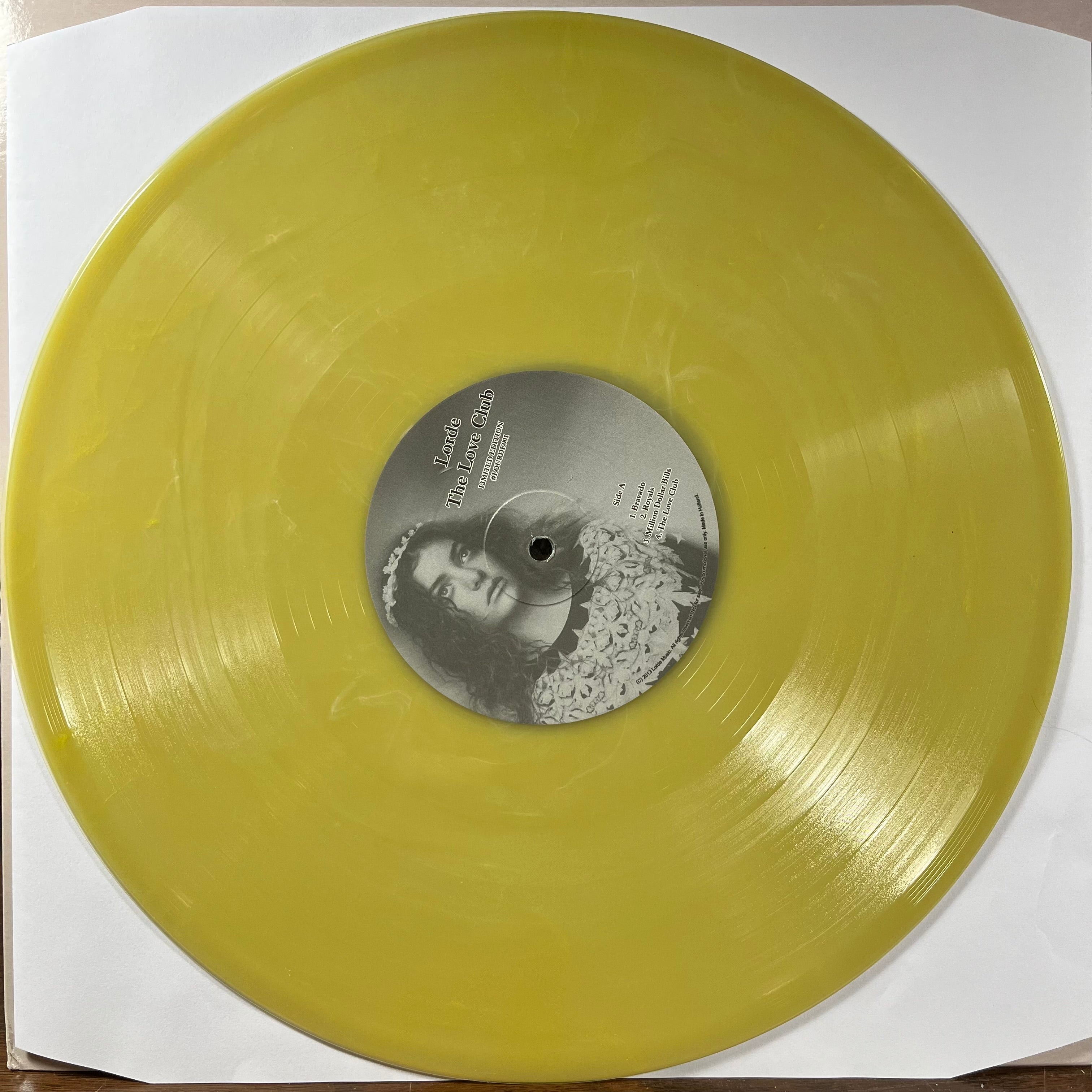 The Love Club (2xCOLOR VINYL Limited Edition) | Mint (M) Mint (M)